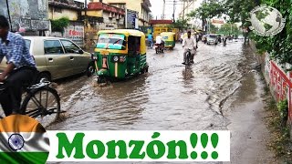 Los Estragos del Monzón. The Monsoon Havoc, Benarés.Varanasi, India 2010