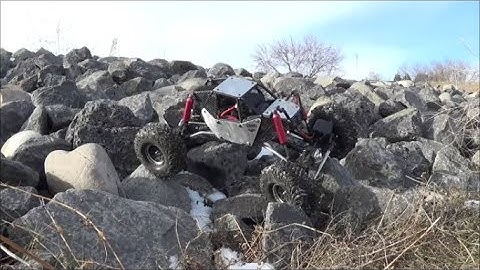 First test run with a custom G-made R1 Rock Buggy