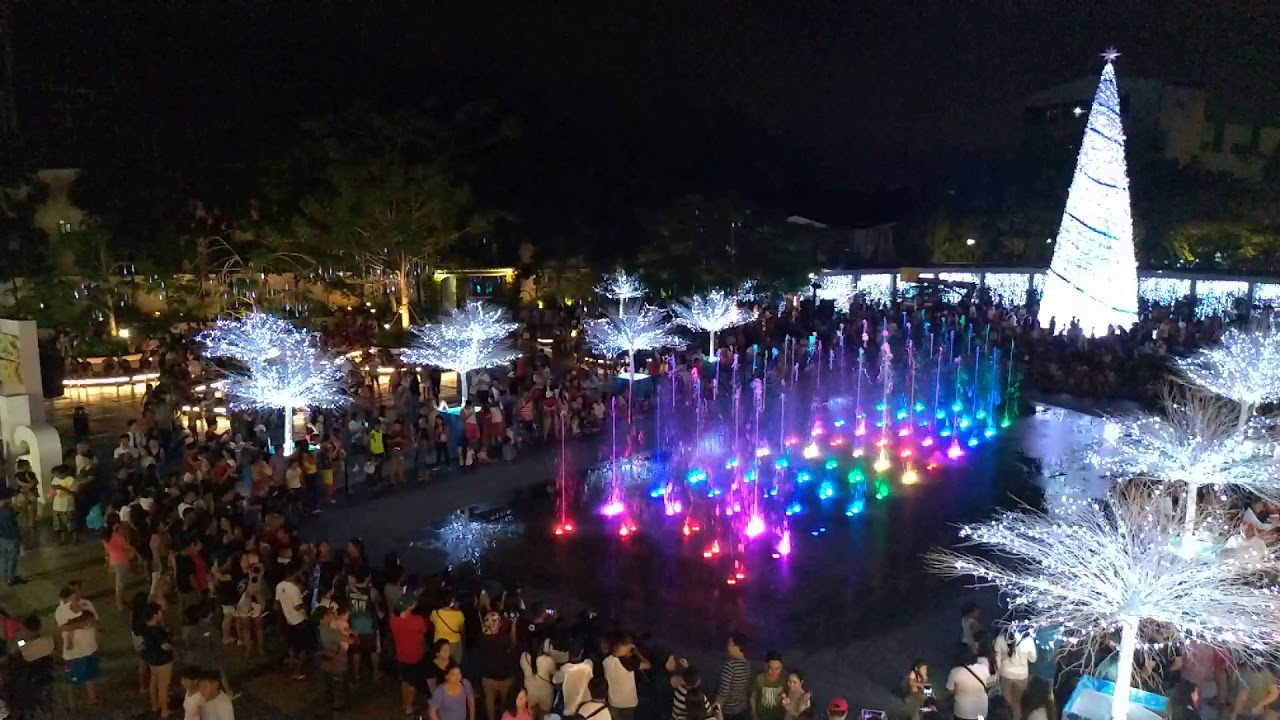Valenzuela City People's Park: Christmas 2018
