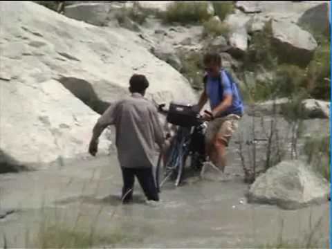 Ralph Tuijn bikes Karakorum highway (long version)