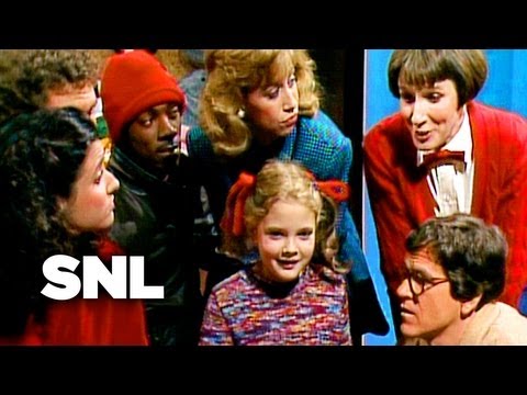 Cold Opening: Drew Barrymore's Dressing Room - Saturday Night Live