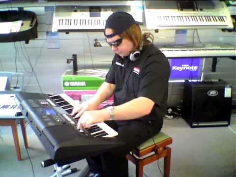 Yamaha PSR-E423 Keyboard Review - YouTube