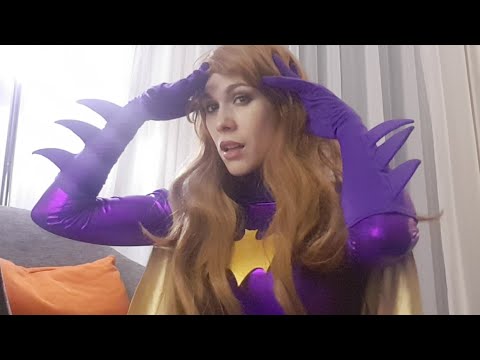 Batgirl Responde Preguntas - Lilia Lemoine - YouTube