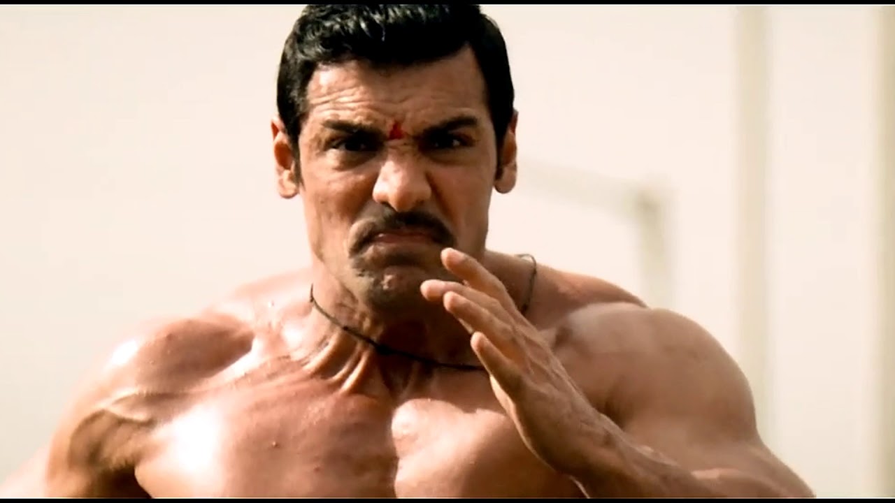 Ala Re Ala Manya Ala   Film Version  John Abraham Running Scene