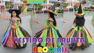 Vestido o Disfraz de Brujita Arcoiris Hecho con Materiales Reciclables como Bolsas plásticas.