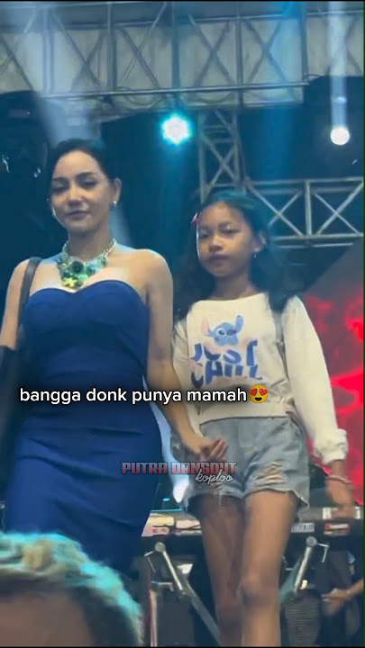 lala widi manggung ditemani putri tercintanya😍 #dangdut #dangdutkoplo #masukberanda