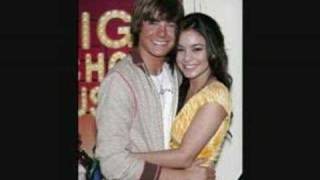 zac e vanessa with lovee!