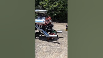 Clever, engine run stand 👨🏻‍🔧 #theroygarage ￼