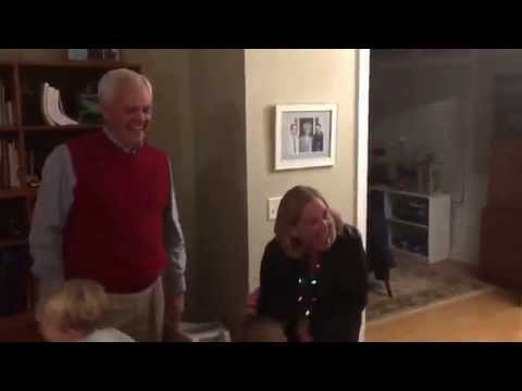 Overseas daughter Christmas surprise