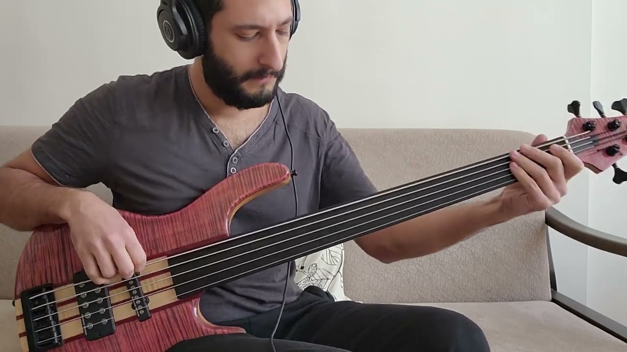 Quo Vadis - Fate's Descent [Fretless Bass Cover]