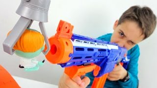 Новый супер бластер Нерф! Игры для детей. Новый супер бластер Нерф! Игры для детей.
