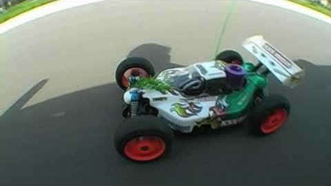 CRAZY RC Nitro Buggy Jump~ Kyosho Inferno big-air Crash!!!