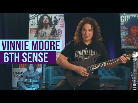 Vinnie Moore - Combining intervals of 6ths with open strings - YouTube