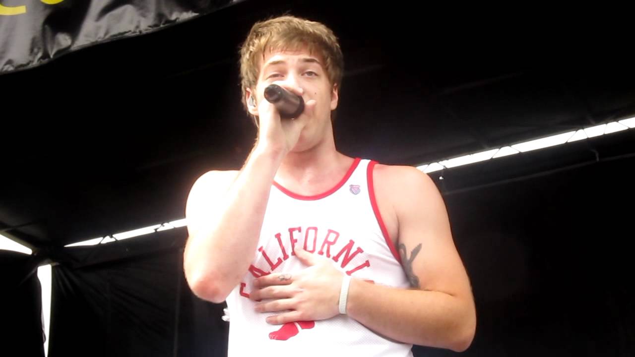 Stephen Jerzak - Party Like You're Single LIVE