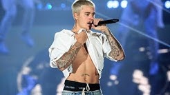 Justin Bieber - You Got it Bad / Because of You LIVE 2017  - Durasi: 2:47. 