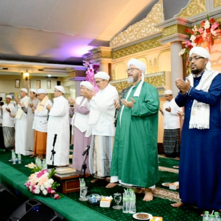MAULID NABI DI PONPES DARUL ISLAH JAKARTA SELATAN (KH Amir Hamzah)