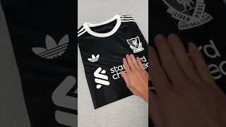 Player Version Liverpool Goalkeeper Black Jersey 2025–2026