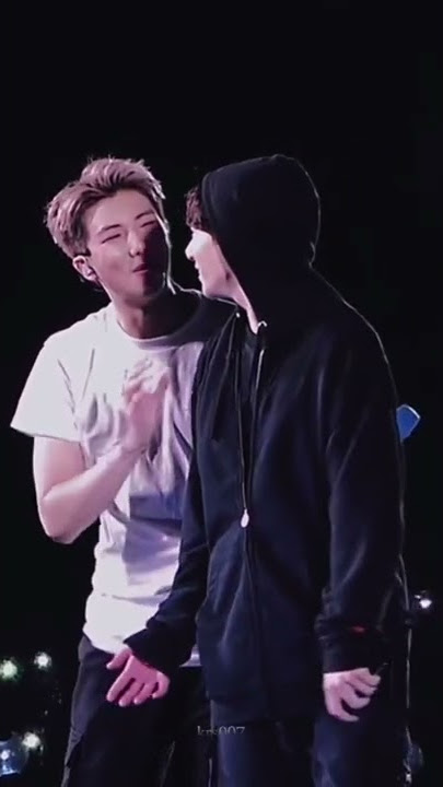 Para Hyung Menghibur Jungkook Yang Sedang Menangis 😭