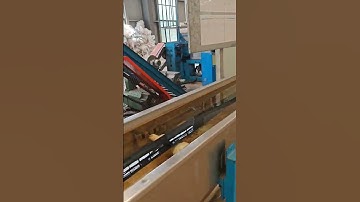 Quy trình bọc vỏ cho dây cáp siêu to khổng lồ như thế nào? Các bạn hãy theo dõi video sẽ biết nhé!