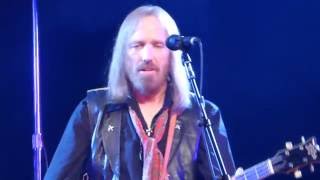 Video thumbnail of "Mudcrutch - Dreams of Flying (Nashville 05.31.16) HD"