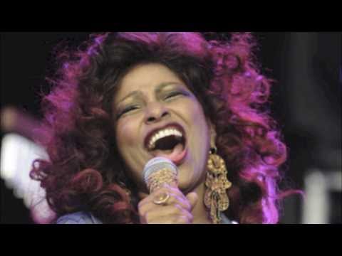 Chaka Khan Sings Amazing High Note @ 60 years old!!