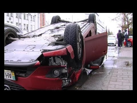 Мазда черная авария