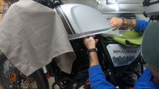 Royal Enfield Himalayan fuel tank removal