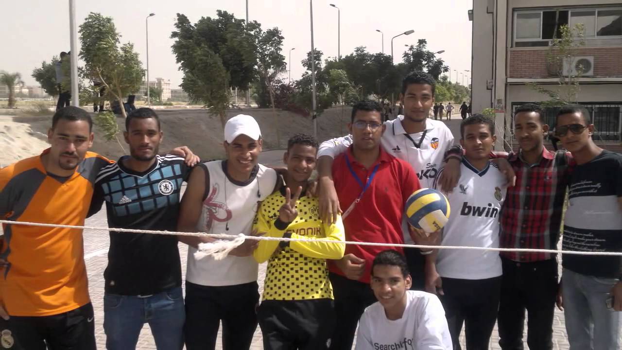 اسرة شباب تجارة انجليزي بجامعة جنوب الوادي 2013