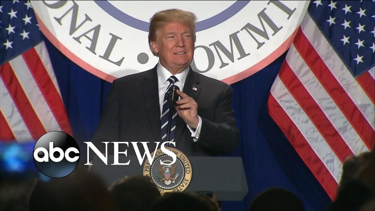 Trump rallies supporters but doesn't mention GOP memo