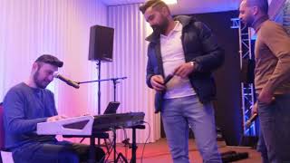 Grup Tarz (Tati Tayfun, Naim, Mustafa) - Vazgeçtim Yana Yana Canlı Resimi