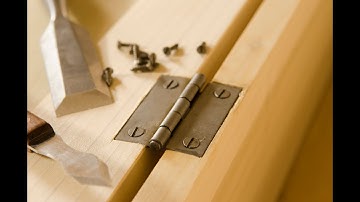 4 Steps to Add Hinges on a Dovetail Chest with Hand Tools