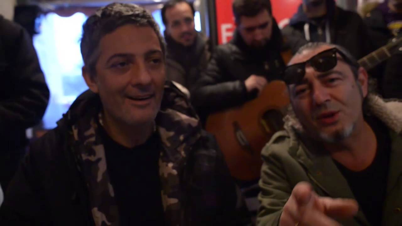 SPECIALE Luca Carboni all'Edicola Fiore