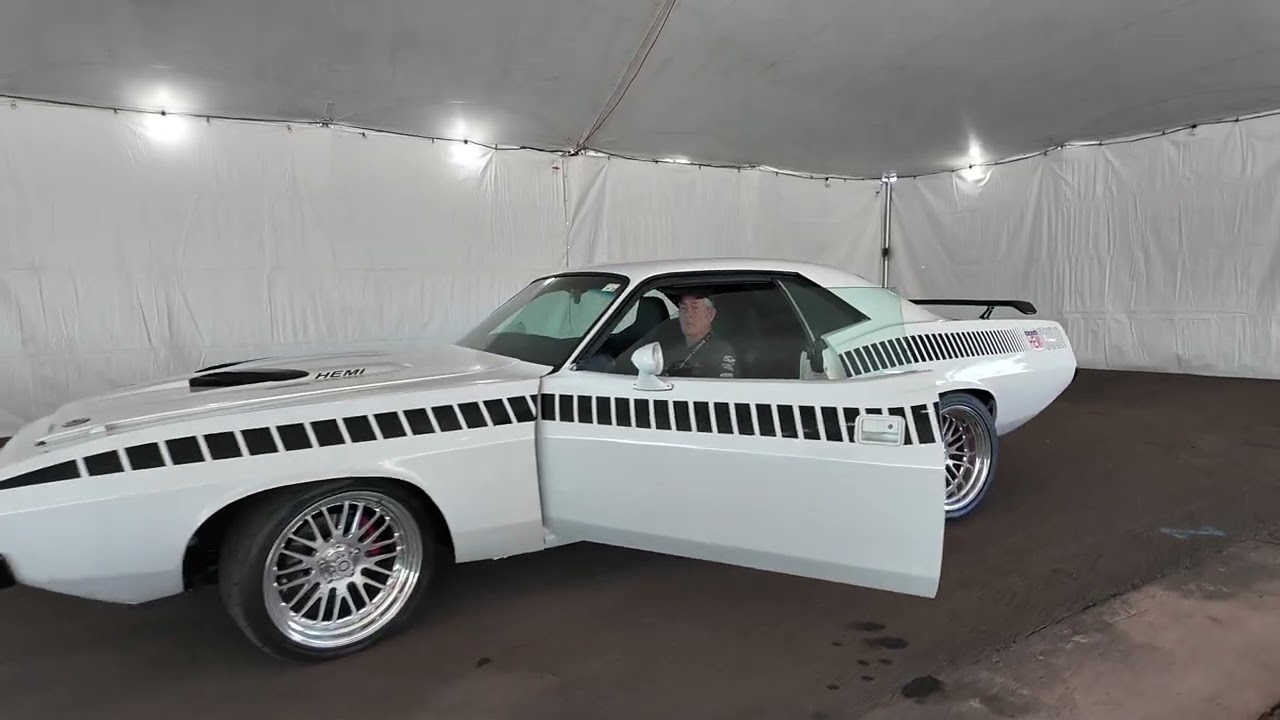 1970 PLYMOUTH BARRACUDA CUSTOM COUPE - Vehicle | Barrett-Jackson