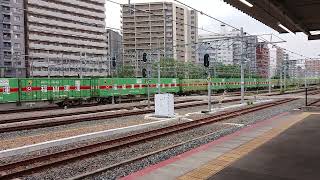 【JR京都線】新大阪駅を通過する福山通運
