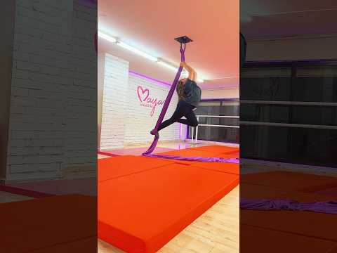 تعليم الرقص على الحبل  مايا نعمة