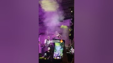 Nik Making - Neneng B Live Performance