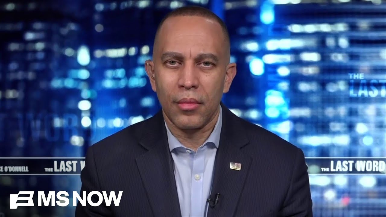 Jeffries blasts Trump's Venezuela invasion: Constitution is not 'a mere inconvenience'
