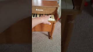 Working Vintage Childs Toy Schoenhut Wooden Upright Toy Piano 25 Keys 20X16X10