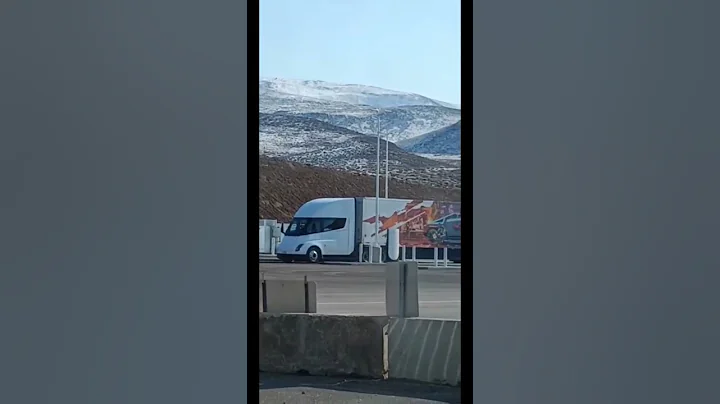 Spotted Tesla Semi Truck #teslasemi #teslacybertru...