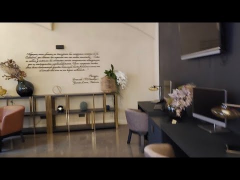  جولة خفيفة في فندق غرناطة مع موسيقى بدون حقوق النشر والطبع