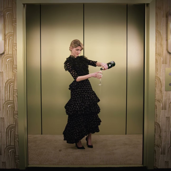 Natalia Dyer | 2018 Golden Globes Elevator | InStyle | #shorts