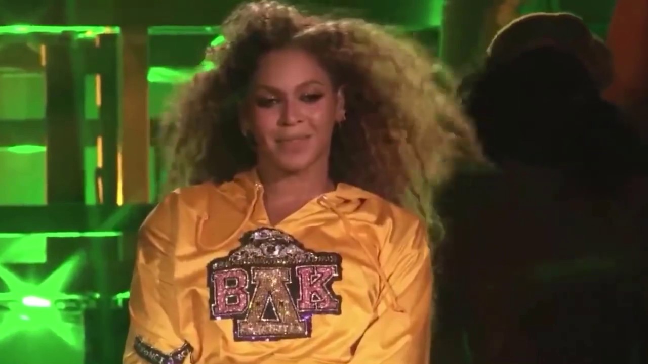 Beyoncé Coachella “Everybody Mad” Dance - YouTube