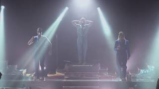 Video voorbeeld van "The Knife - Wrap Your Arms Around Me (Shaken-Up Version) Live At Terminal 5"