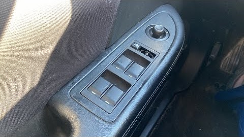 Switching it on – replacing the lock/unlock and window switches in my Chrysler 200