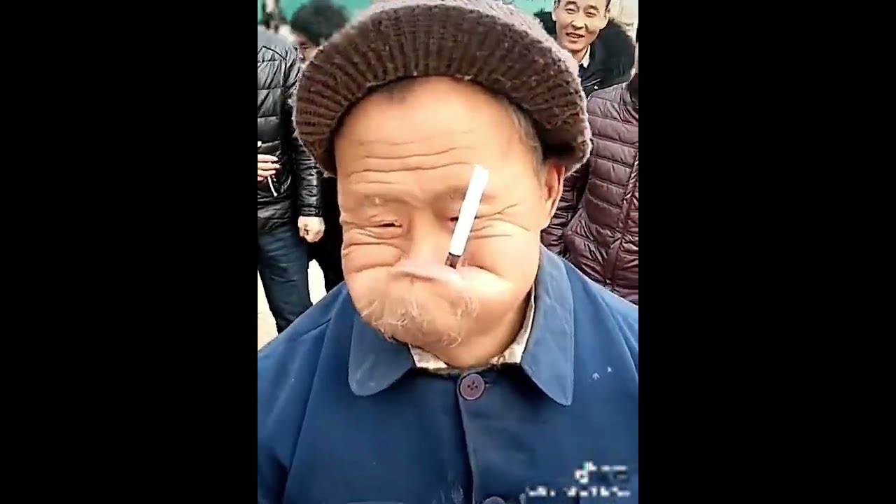 中国にいたクシャおじさん An Old Man With A Soft Jaw 一个有着柔和下巴的老人 Youtube