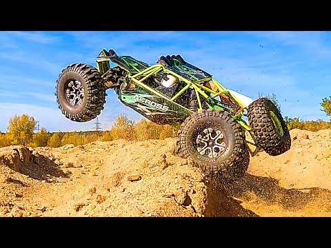 Funny Videos Car Racing 4X4  RC WLTOYS 10428 Sand Action Movies