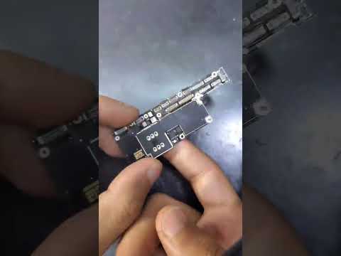 خدمة اصلاح مشكلة اللمس في الايفون