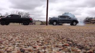 08 Nissan Titan vs 08 Toyota Tundra tug o war