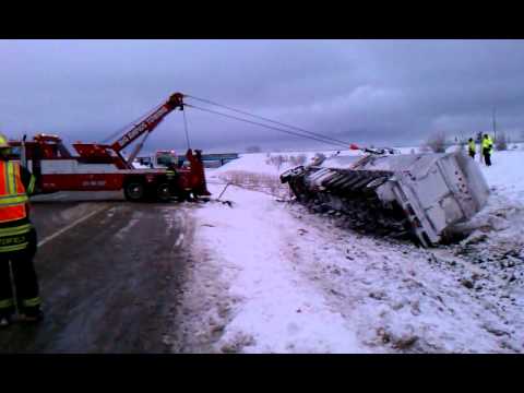 Tow Truck uprights tractor-trailer in 49 seconds!