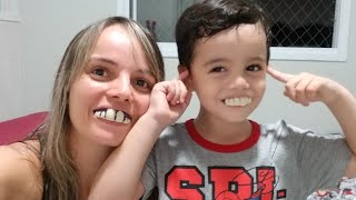 O que aconteceu com nossos dentes?// Nosso dentes estão horríveis